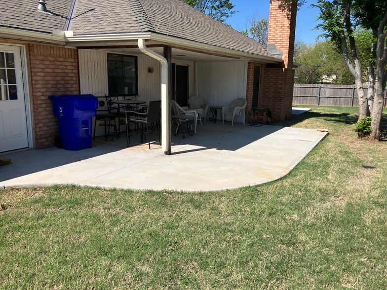 Back Yard - 3221 Cove Hollow Ct