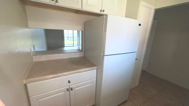 Building Photo - 6100 Forest Hill Blvd