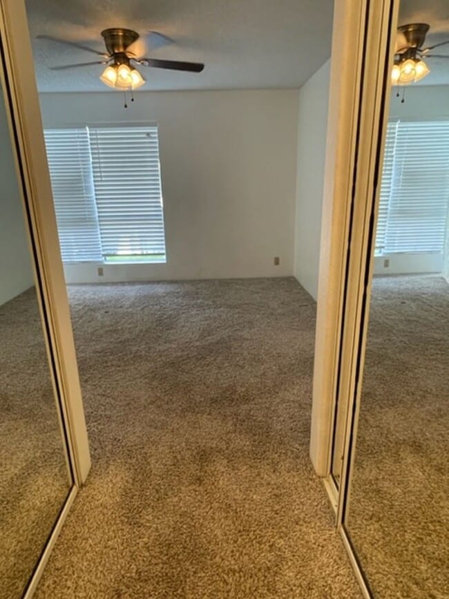 Building Photo - Available now - 2 bedroom / 2 bath / 2 parking in Mililani