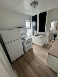 Building Photo - 1355 N Harrison Ave