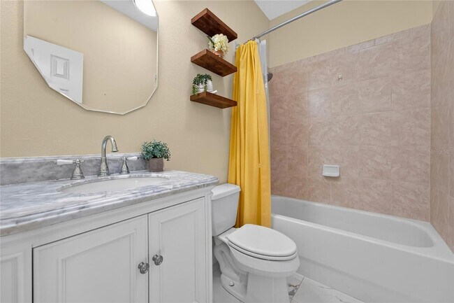 Building Photo - 2260 Pickford Cir