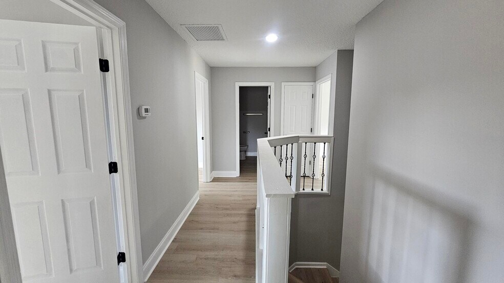 Building Photo - 13983 Summer Breeze Dr
