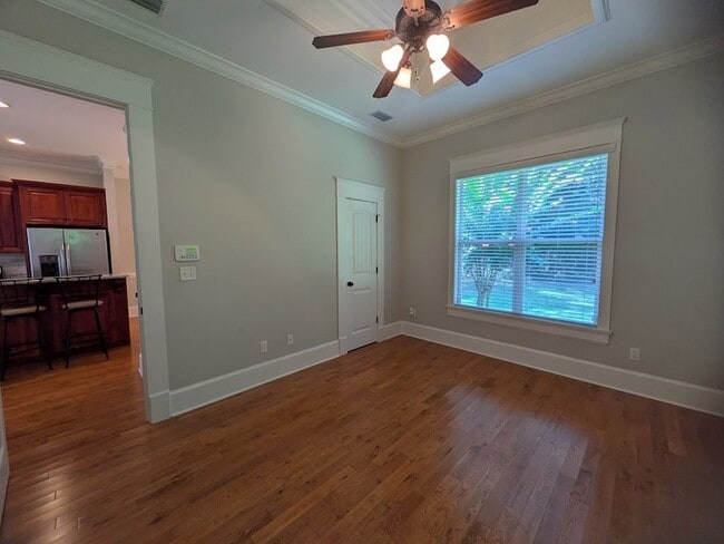 Building Photo - 124 Pepperdine Ct