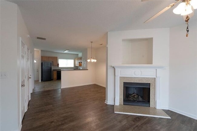 Building Photo - 6045 Capitol Knoll