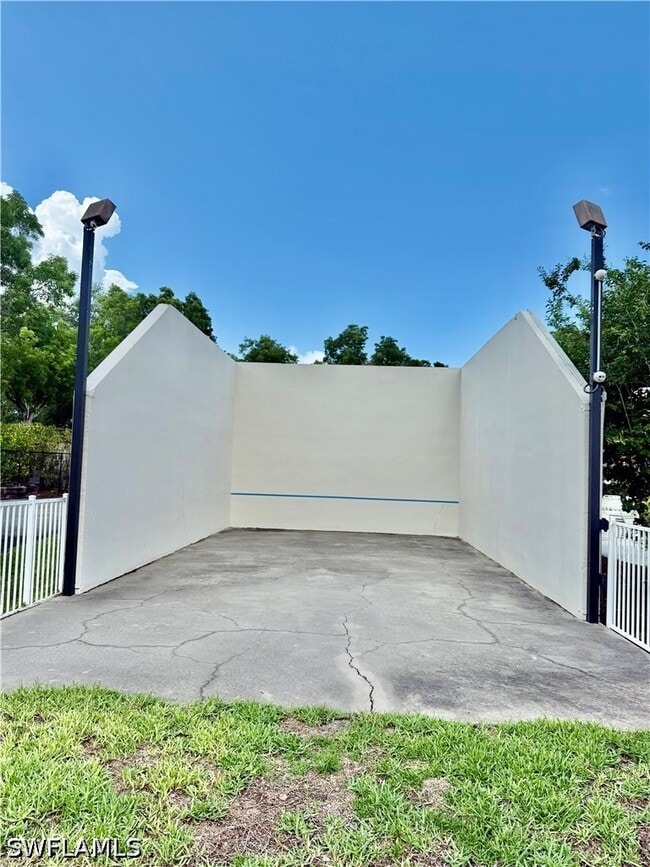 Building Photo - 1517 SW 51st Ln