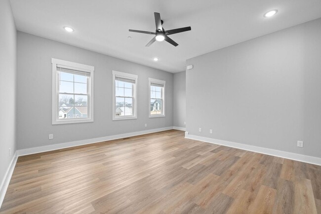 Building Photo - 225 Charleston Ave