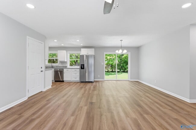 Building Photo - 1504 Faye St SW