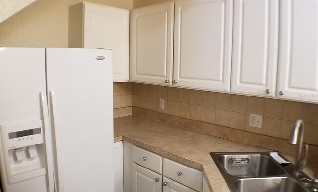 Building Photo - 4335 NW 48th St