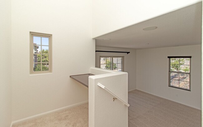 Building Photo - 2110 Silverado St