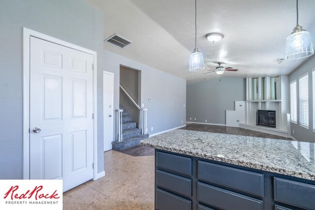 Building Photo - 3 Bedroom Home with Red Rock Views and Community Pool