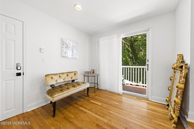 Building Photo - 634 Windermere Ave