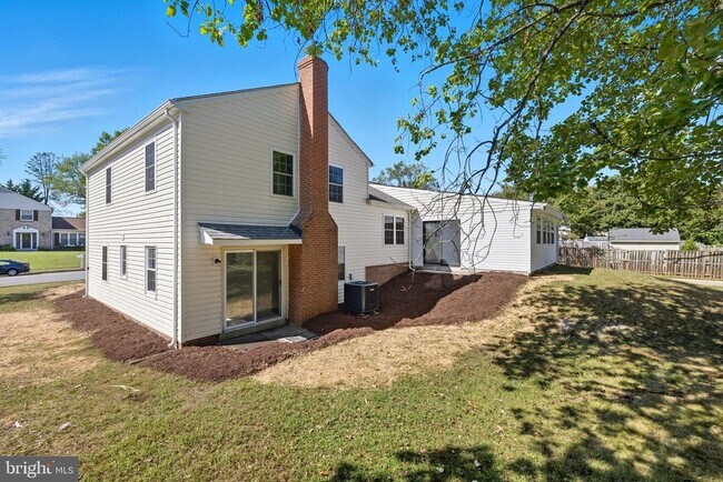 Building Photo - 13546 Tabscott Dr