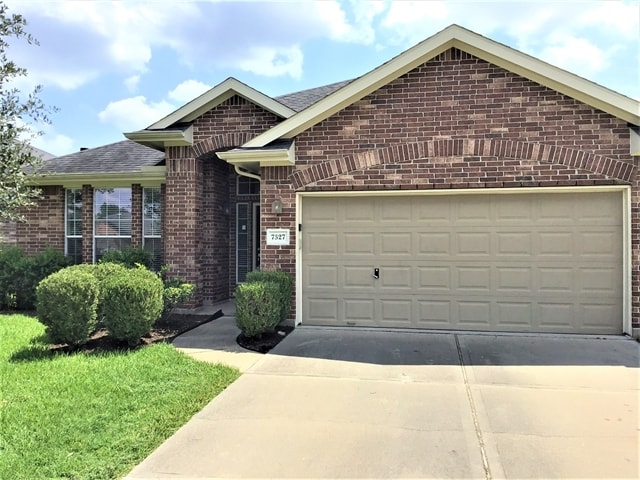 Primary Photo - 7327 Boerne Creek Dr