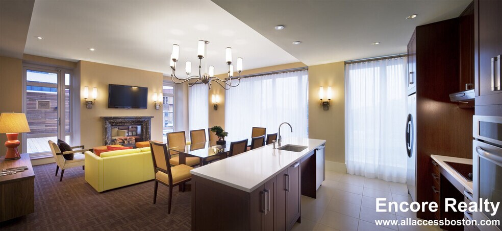 Building Photo - 135 Clarendon St