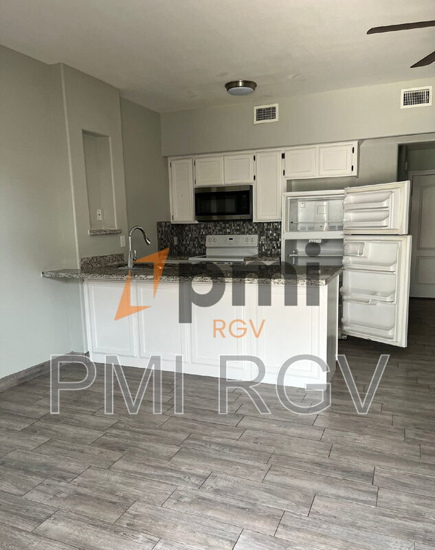 Building Photo - 205 S Baltic Ave