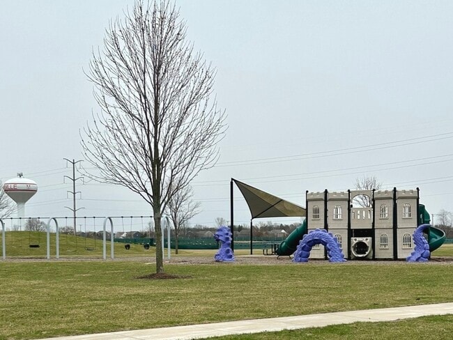 Building Photo - 3763 Bailey Rd