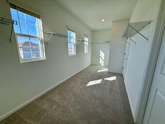 Building Photo - 5656 Lemon Grass St