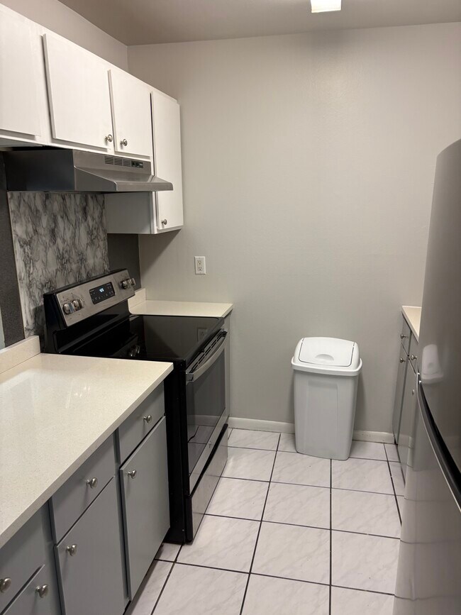 Building Photo - 3274 S Semoran Blvd