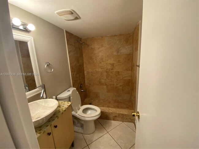 Building Photo - 3399 Foxcroft Rd