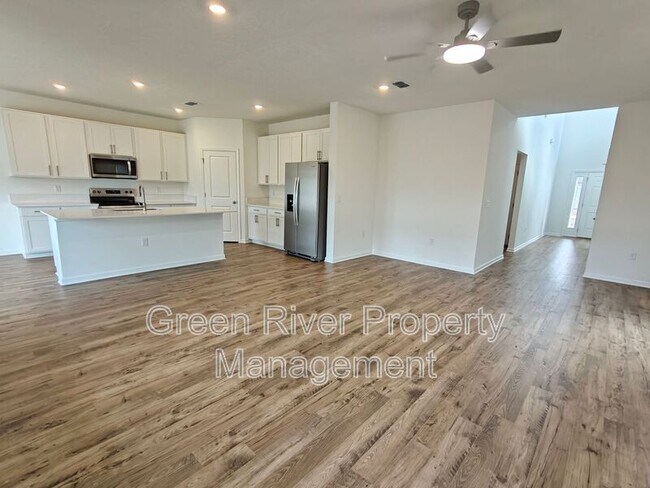 Building Photo - 5724 Lagoon Cruise Wy
