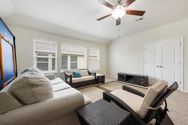 Building Photo - 3728 Mineral Dr