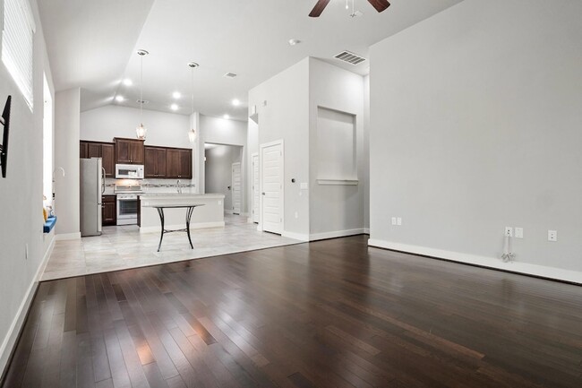 Building Photo - 12203 Cottage Promenade Ct