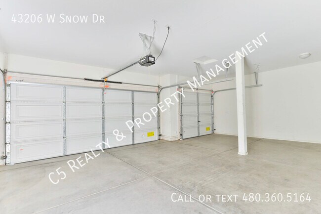 Building Photo - 43206 W Snow Dr