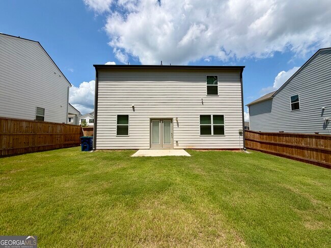 Building Photo - 8233 Bluewater Dr