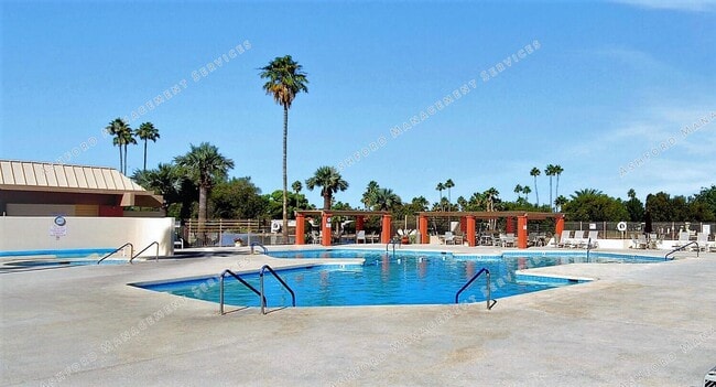 Building Photo - GOLF COURSE HOME W AMENITIES GALORE IN FOUNTAIN OF THE SUN 55+ COMMUNITY & COUNTRY CLUB