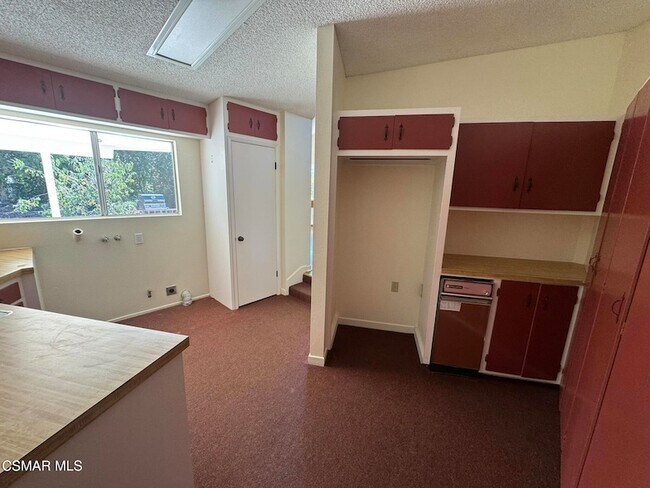 Building Photo - 381 Laguna Terrace