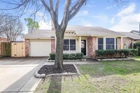 Building Photo - 4644 Baytree Dr