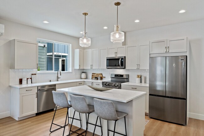 Building Photo - 4144 3rd Ave NW