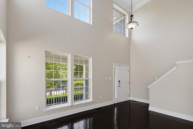 Building Photo - 6505 Autumn Wind Cir