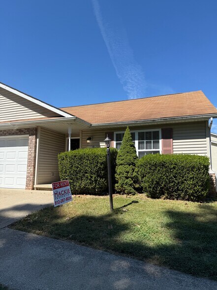 Primary Photo - 3982 S Cramer Cir