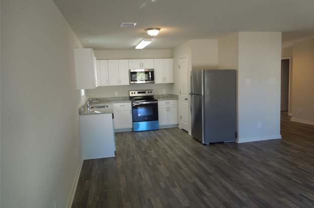 Building Photo - 266 Bluebonnet-