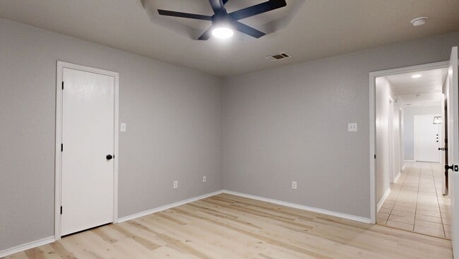 Building Photo - UPDATED DUPLEX IN NOLANVILLE ONLY $1,350!!!