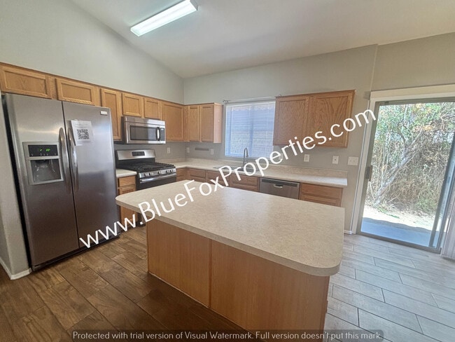 Building Photo - 15073 S Harry Truman Pl