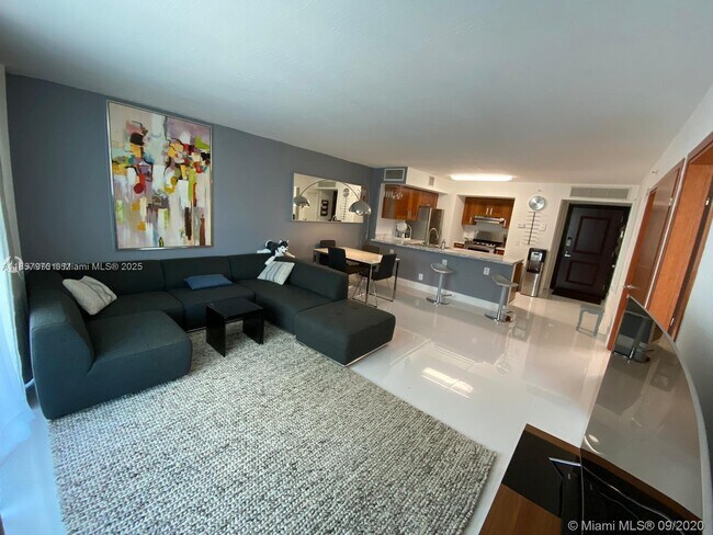 Building Photo - 9499 Collins Ave