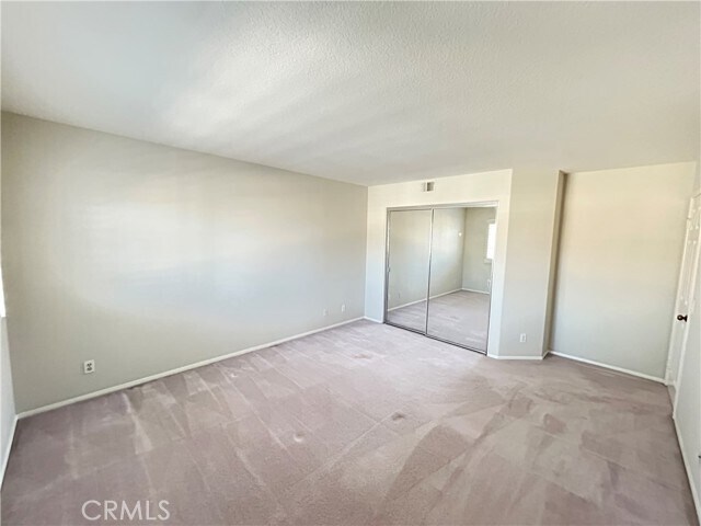 Building Photo - 8132 E Hillsdale Dr
