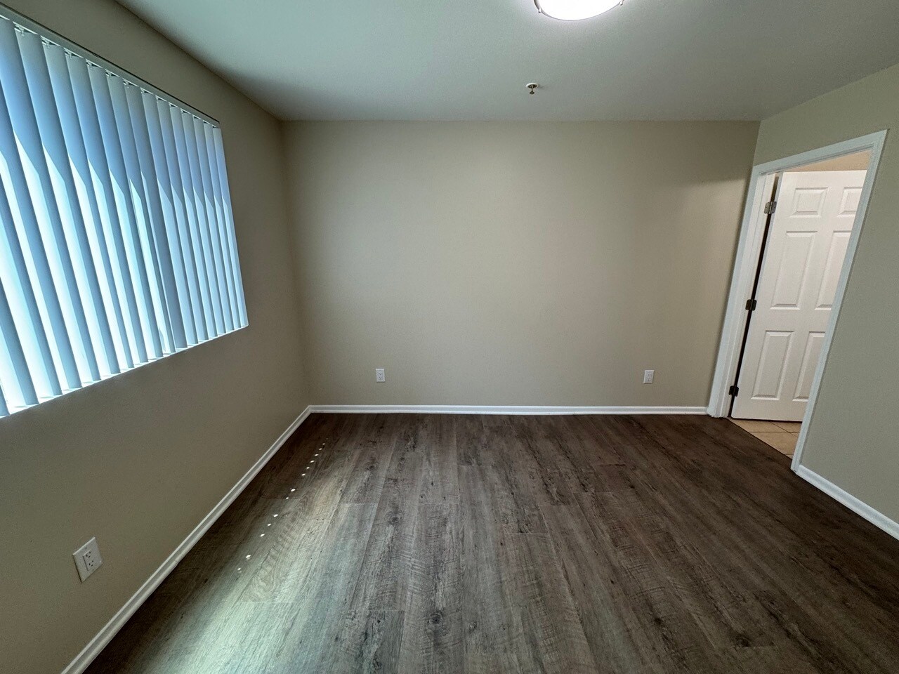 Building Photo - 6842 Morella Ave