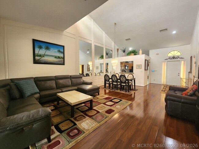 Building Photo - 2649 Emerald Way Cir
