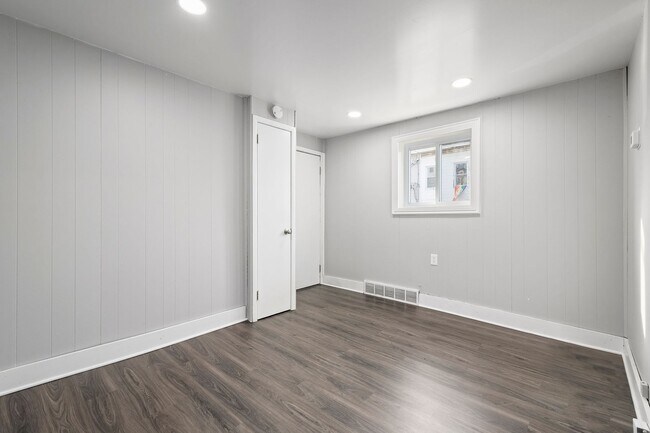 Building Photo - 3900 Howley St