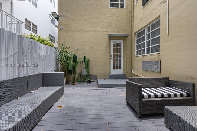 Building Photo - 439 15th St