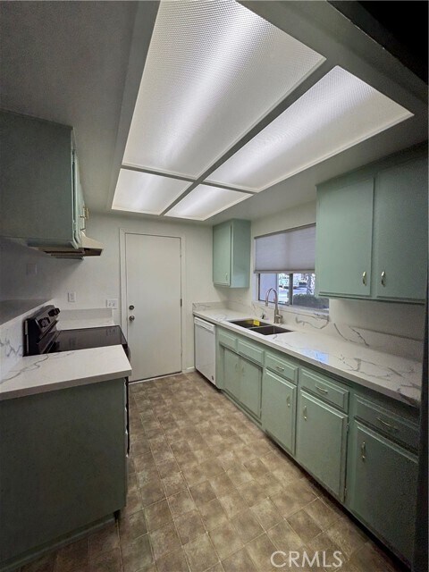 Building Photo - 14315 Augusta Dr