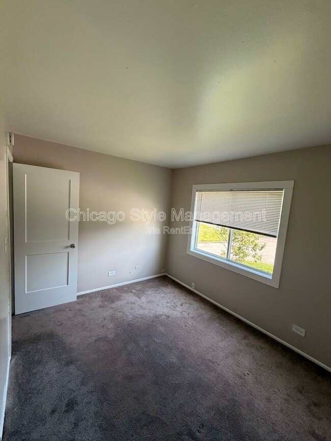 Building Photo - 748 Manteca Ct