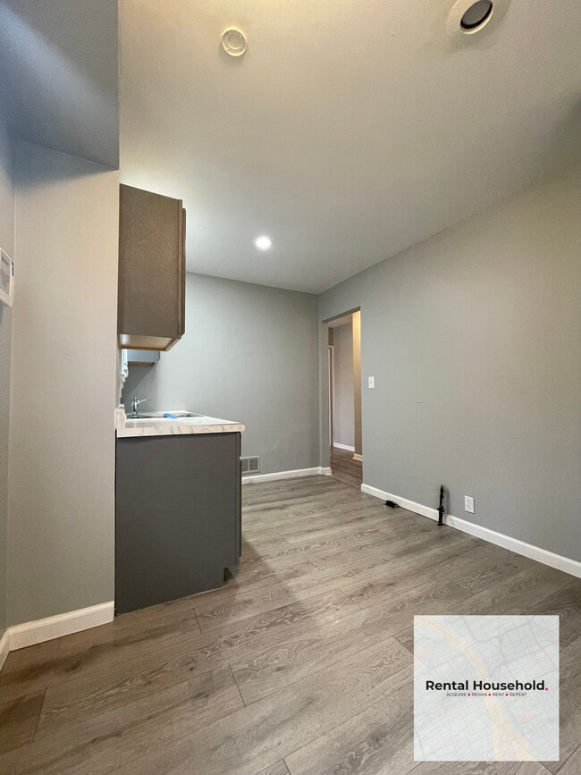 Building Photo - 19676 Kingsville St