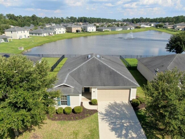 Building Photo - 77420 Cobblestone Dr