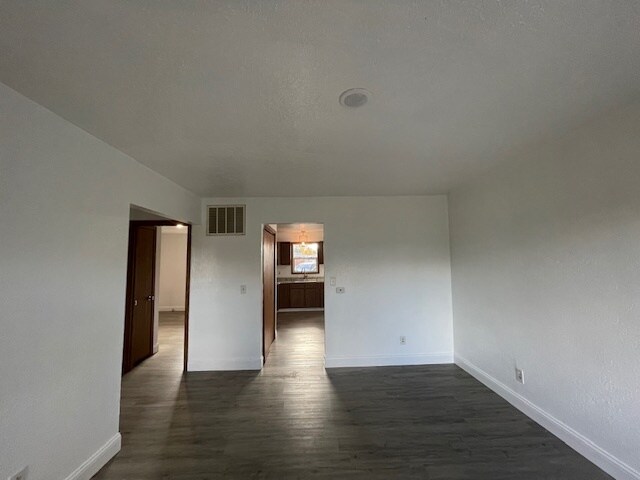 Building Photo - 601 Rizek Dr