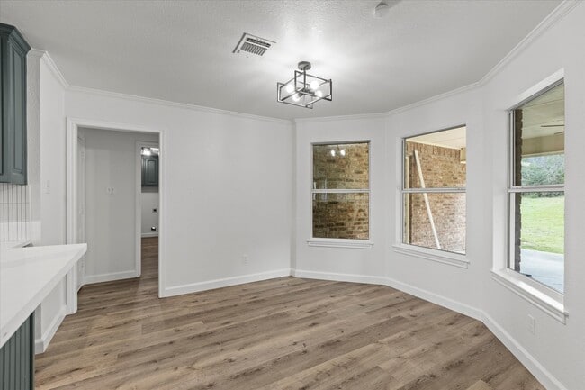 Building Photo - 2517 Hayley Dr