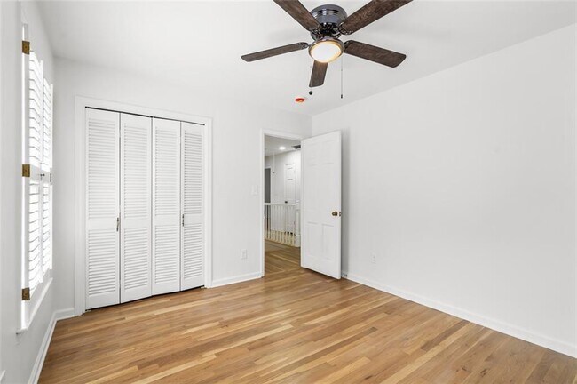 Building Photo - 2340 Castleridge Ct